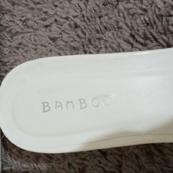 Bamboo shoes 2 pairs plus amazing colors that look great together and separate. - Picture 7 of 9
